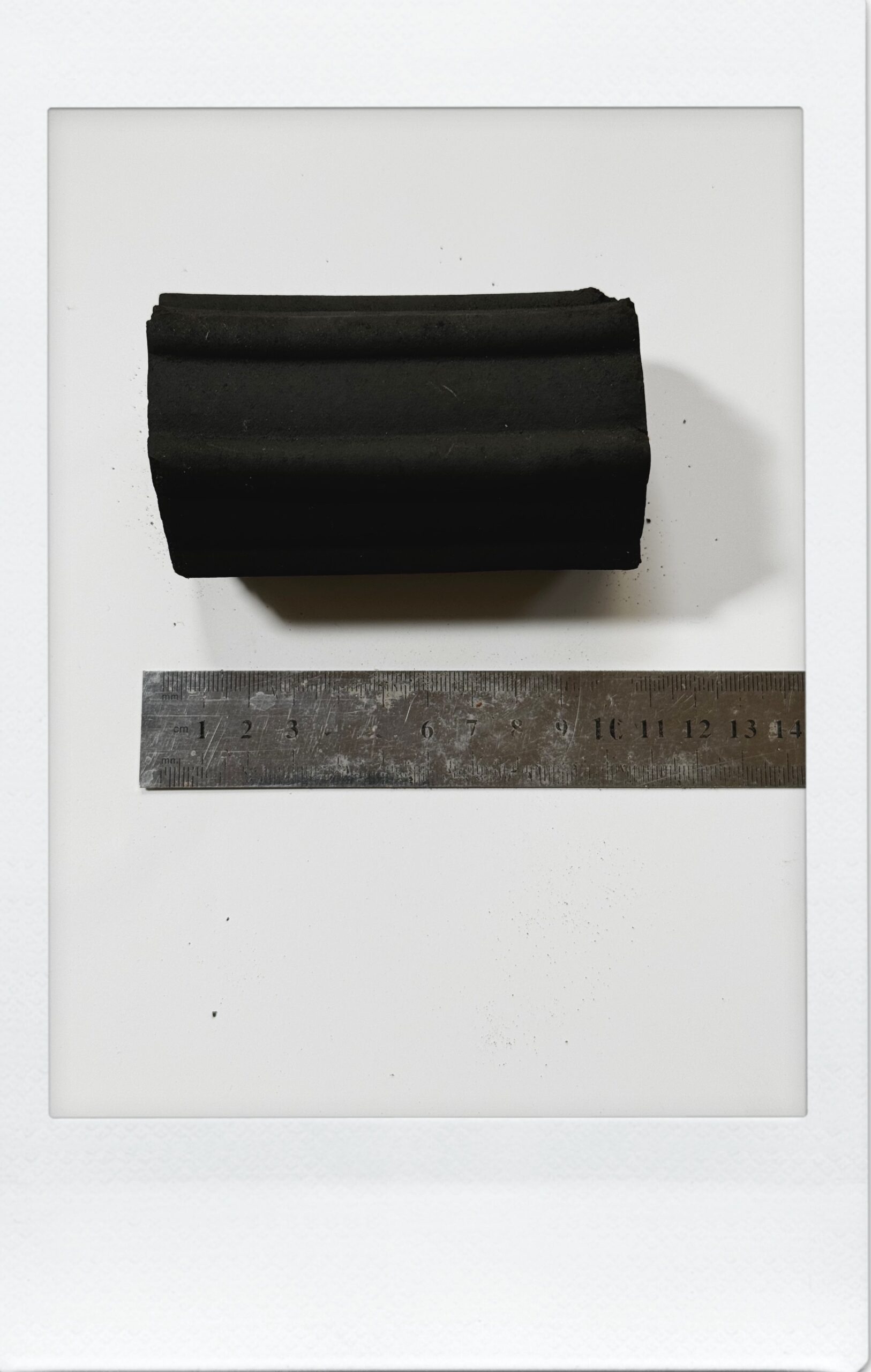 Polaroid frame briquette charcoal with measurement